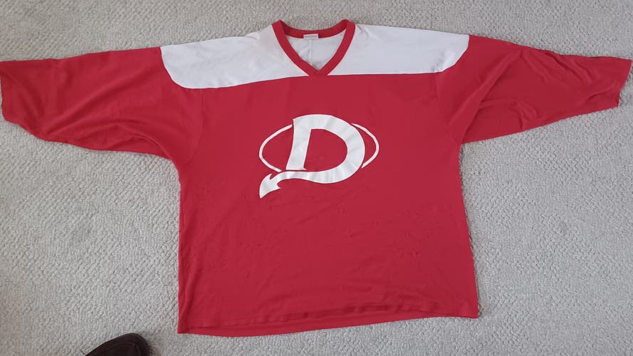 Red Used XL Men's Jersey