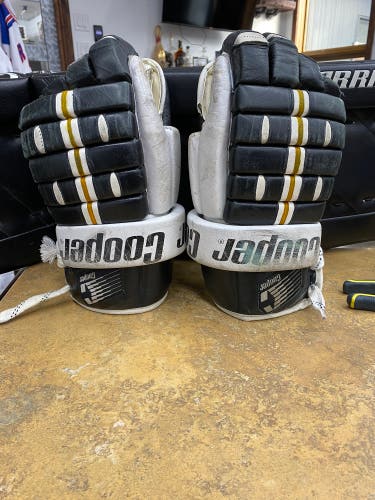 Vintage Hockey Gloves