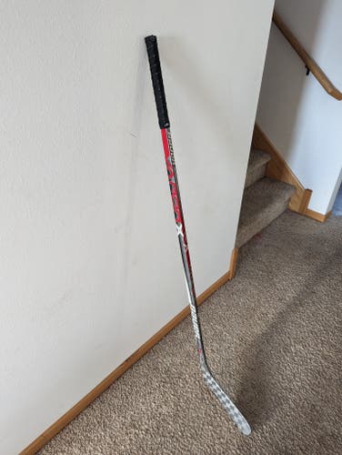 Junior Used Left Hand Bauer Vapor 1X Hockey Stick P92 50 flex