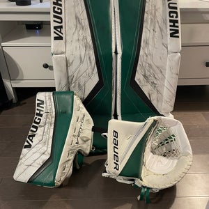 Vaughn SLR2 Pro Carbon Pads and Blocker With 2X Glove