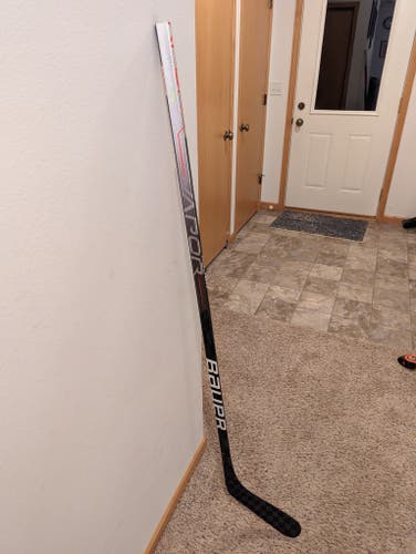 Used Senior Bauer Left Hand Vapor Hyperlite Hockey Stick P92 Pro Stock 70 Flex