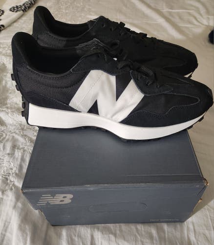 SOOOLLLD!! Black Adult New Men's Size Men's 10.5 (W 11.5) New Balance 327 Shoes