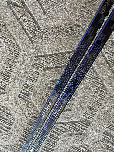 Senior Left Hand P28  RibCor Trigger 7 Pro Hockey Stick