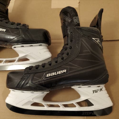 Bauer Supreme 1S LE skates - size 9 D