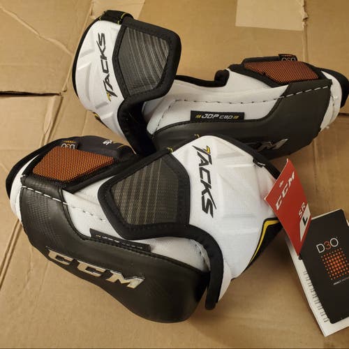 New - CCM Super Tacks elbow pads - Senior Large