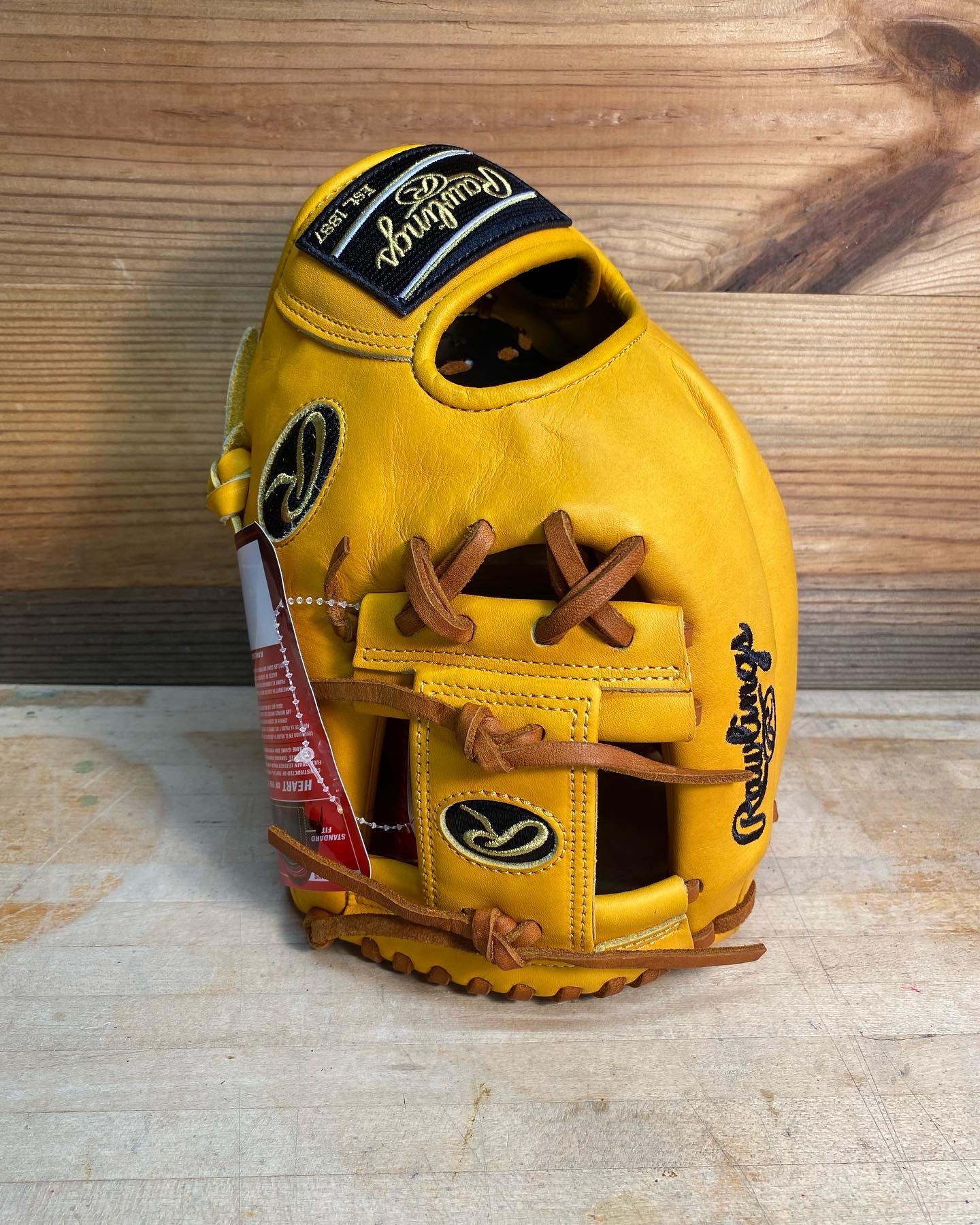 Rawlings Baseball on X: Introducing: “The Lindor” A 1 of 1