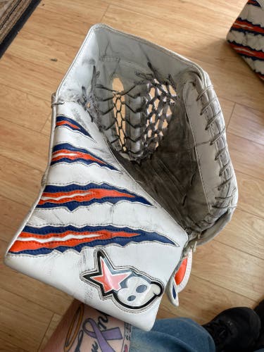 NY Islanders Jaro Halak Glove And Blocker