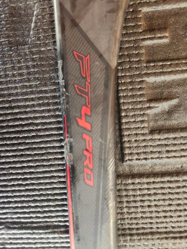 CCM Jetspeed FT4 Pro - Senior Right Handed - 75 Flex P29