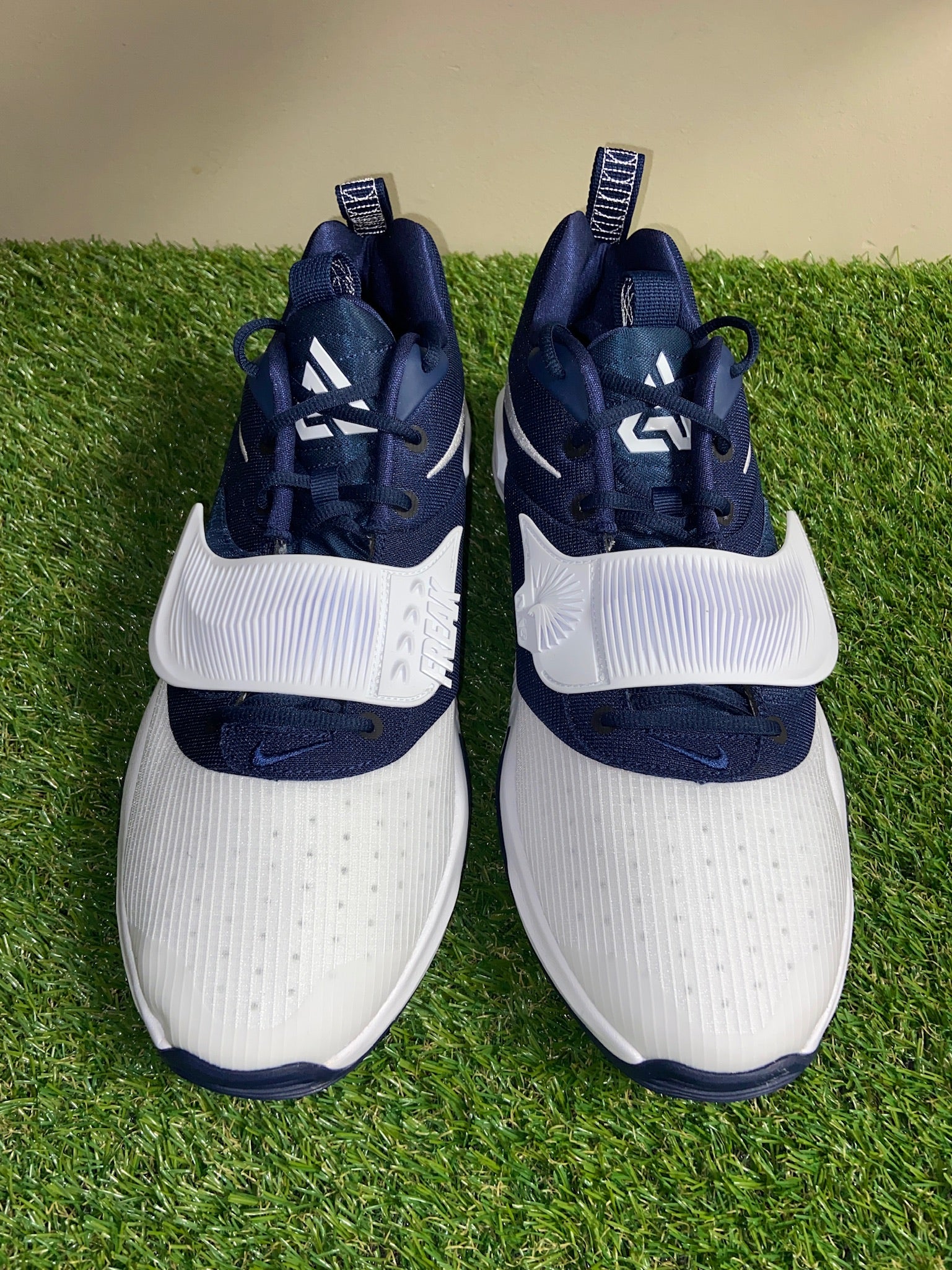 Men Size 14 Nike Air Zoom GT Hustle 3 PE Victor Wembanyama  display picture 2