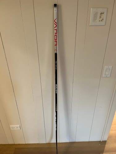 Junior Left Hand P92 Vapor Hyperlite Hockey Stick