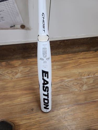 Used Easton Composite Ghost Bat (-11) 20 oz 31"