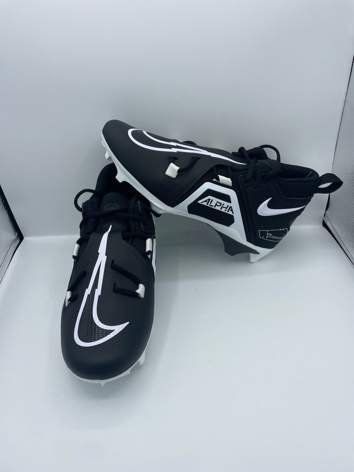 Men's Nike Alpha Menace Pro 3 Molded Football Cleats