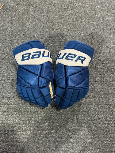Lightly Used Bauer Vapor 2X PRO Pro Stock Gloves Colorado Avalanche Johnson #54 14”