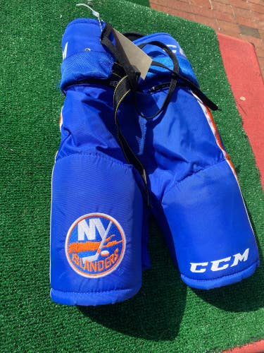 JR Islanders Youth Large CCM Tacks Hockey Pants