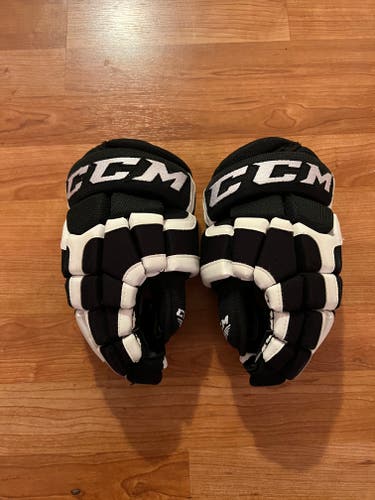 Used CCM Gloves 10"