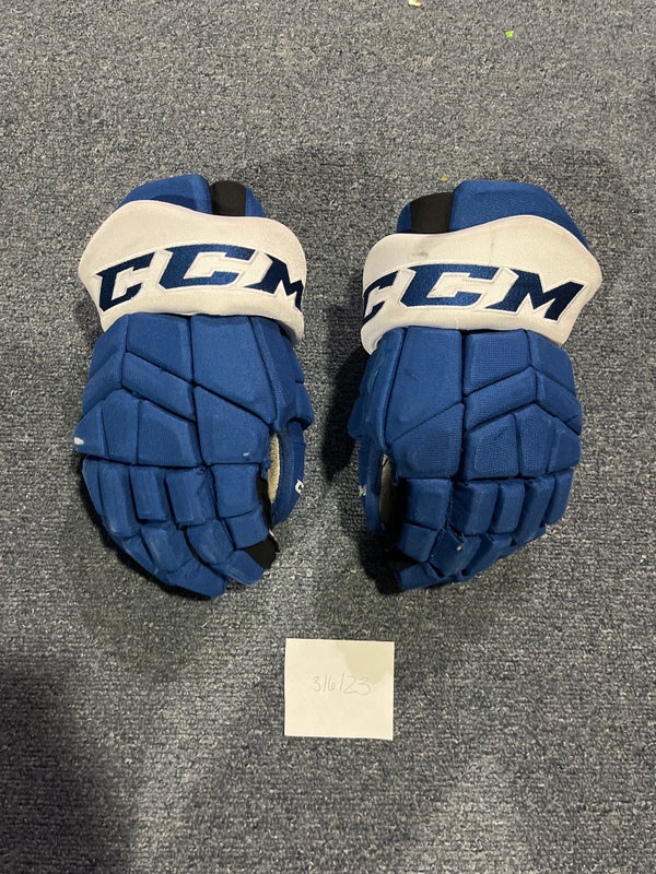 Colorado Avalanche: MacKinnon's Gloves Tease Nordiques Rumour