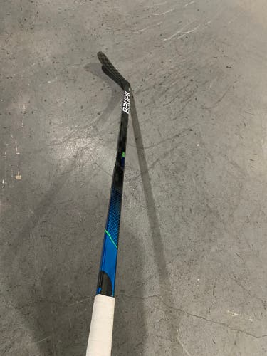 Senior used Left Hand P28 87 flex Nexus Geo Hockey Stick