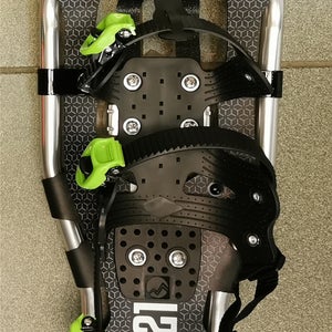 New Snowmountain Snowshoes 8x21