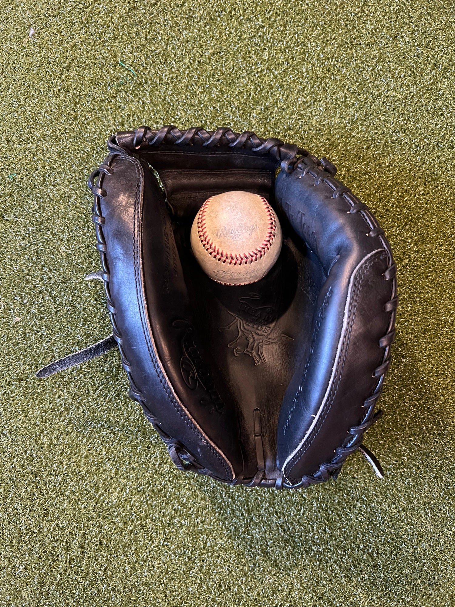 Rawlings Heart of the Hide Salvador Perez Game Day Catchers Mitt 32.50  PROSP13B