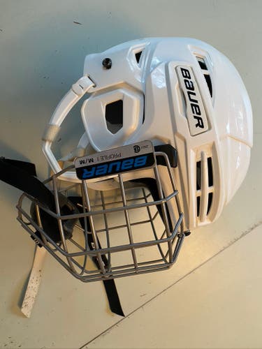 Medium Bauer IMS 5.0 Helmet w/ Profile I Cage