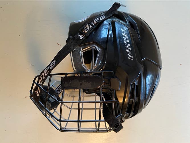 Bauer Re-Akt 95 Helmet Medium