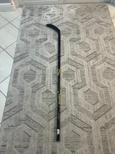 Senior Right Handed P28  Super Tacks AS4 Pro Hockey Stick