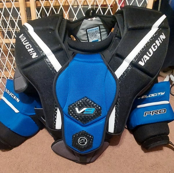 Used Small Vaughn Velocity V9 Pro Goalie Chest Protector Pro Stock