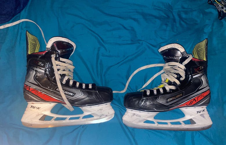 Bauer Vapor X2.9 Ice Hockey Skates Size 9.5 EE DOUBLE WIDE CLEAN