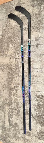 NEW! 2-PACK! 2x 70 Flex CCM Right Hand P29 RibCor Trigger 7 Pro Hockey Sticks