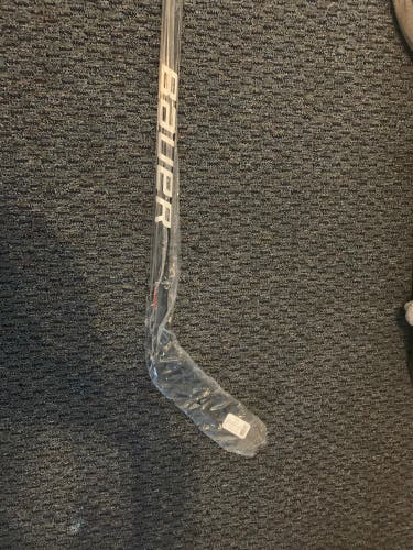 2 New Bauer Vapor League Senior LH P92M 70 flex