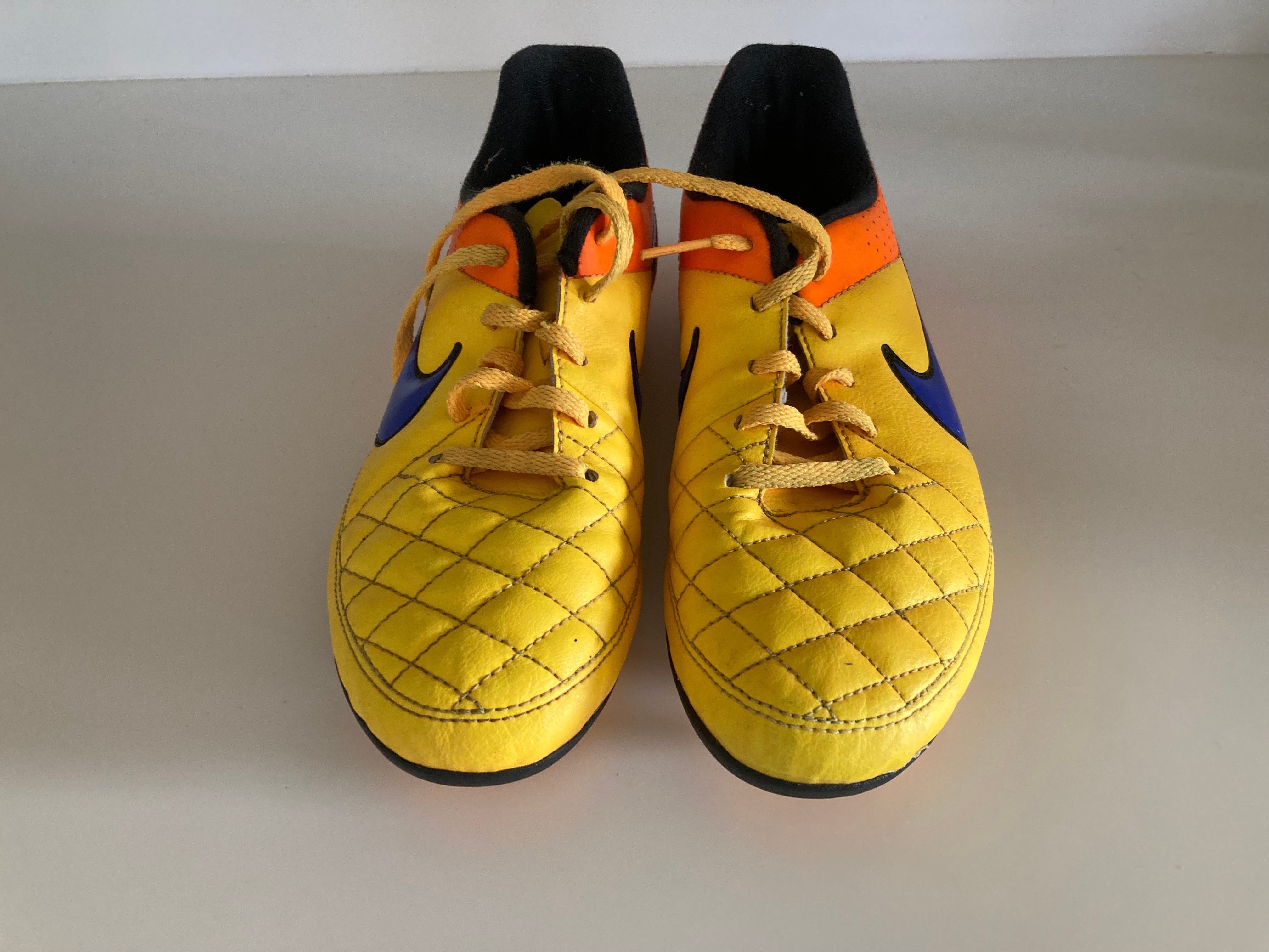 Verstelbaar Incarijk Respect Yellow Kids Used Size 4.5 Soccer Cleats Nike Tiempo Legend V Cleats |  SidelineSwap