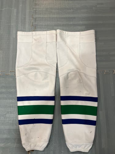 Reebok edge hockey socks pro stock home Canucks XL