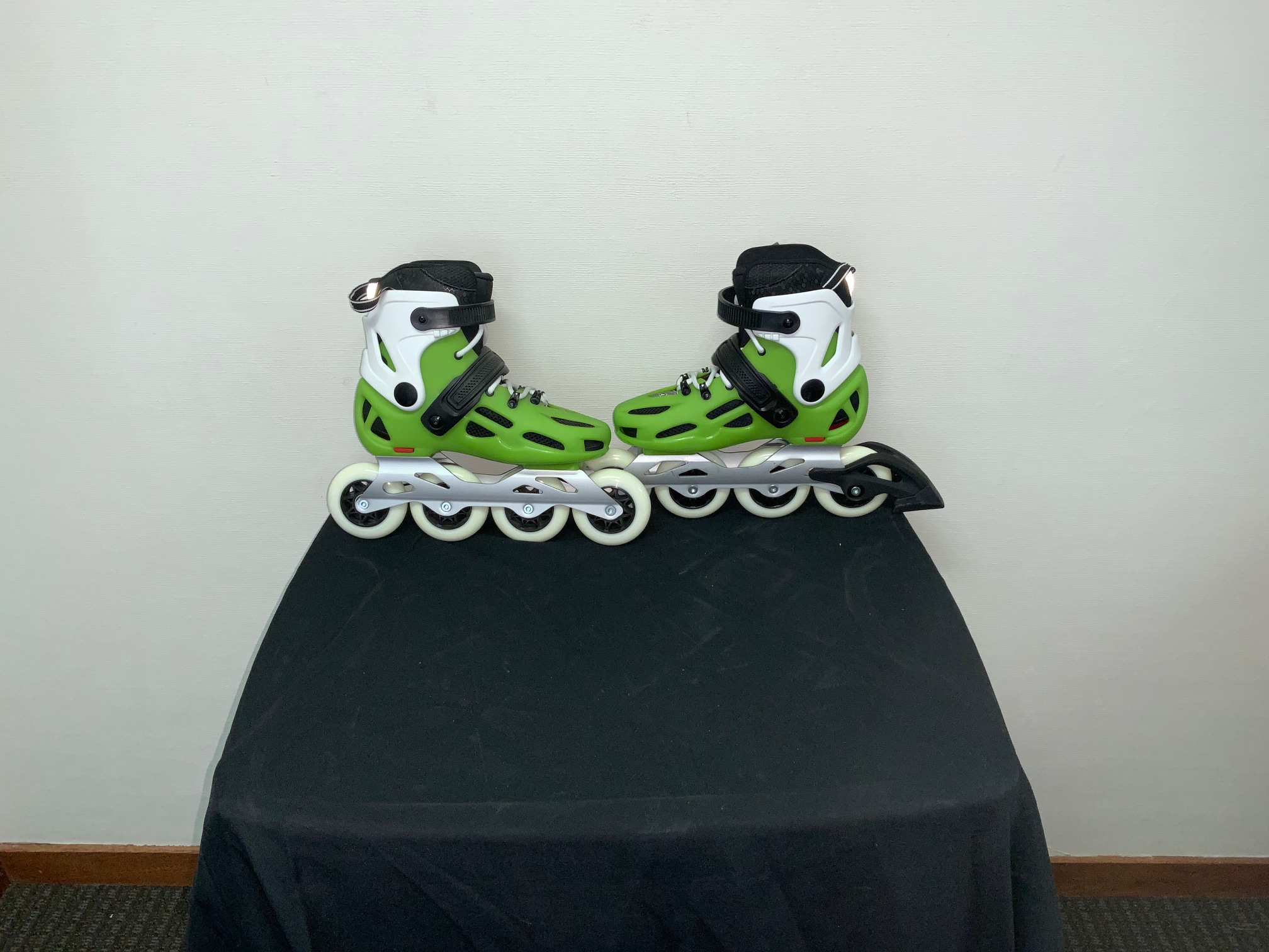 New Maxxum 84 Inline Roller Blade Skates Regular Width Size 6.5