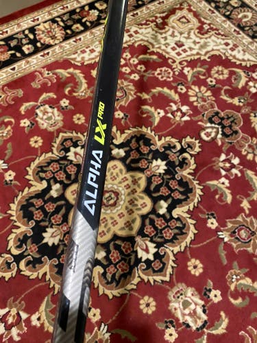 Cut down Intermediate Left Hand Warrior Alpha LX Pro W03 Hockey Stick