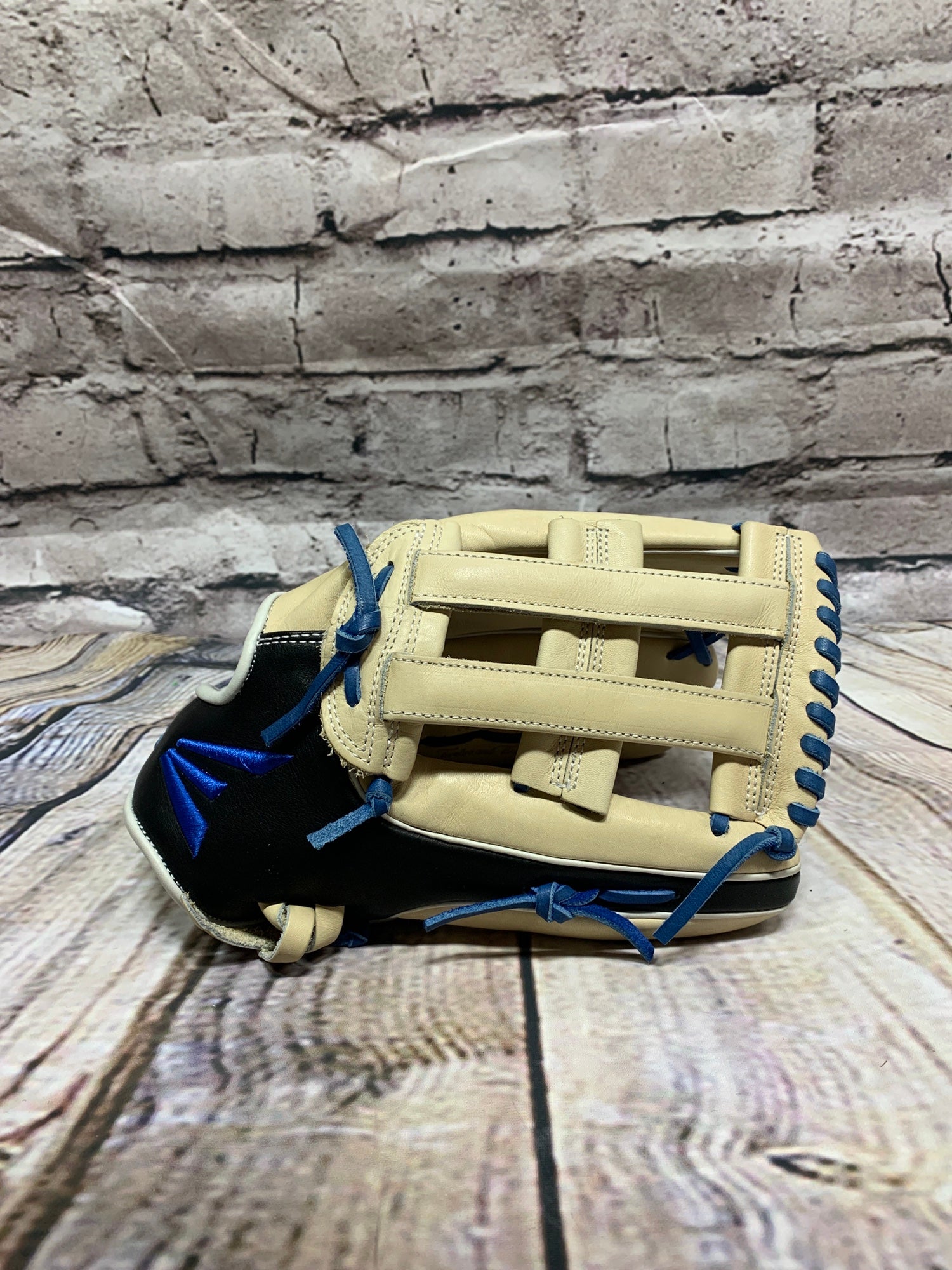 Blue Baseball Gloves, Free Shipping