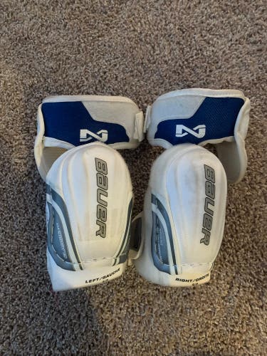 Bauer Nexus 8000 Elbow Pads- Junior Small GREAT CONDITION
