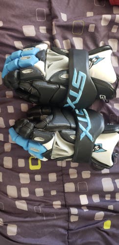 Hopkins STX G22 Lacrosse Gloves 13"