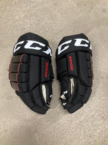 Used CCM Edge Gloves 12"