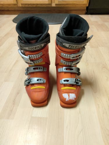 Used Tecnica Corsa Ski Boots