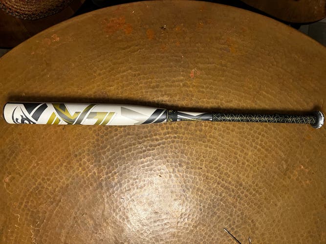 Used 2021 Louisville Slugger Composite LXT Bat (-10) 22 oz 32"