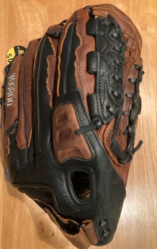 New DeMarini Right Hand Throw Voodoo Softball Glove 13.5"