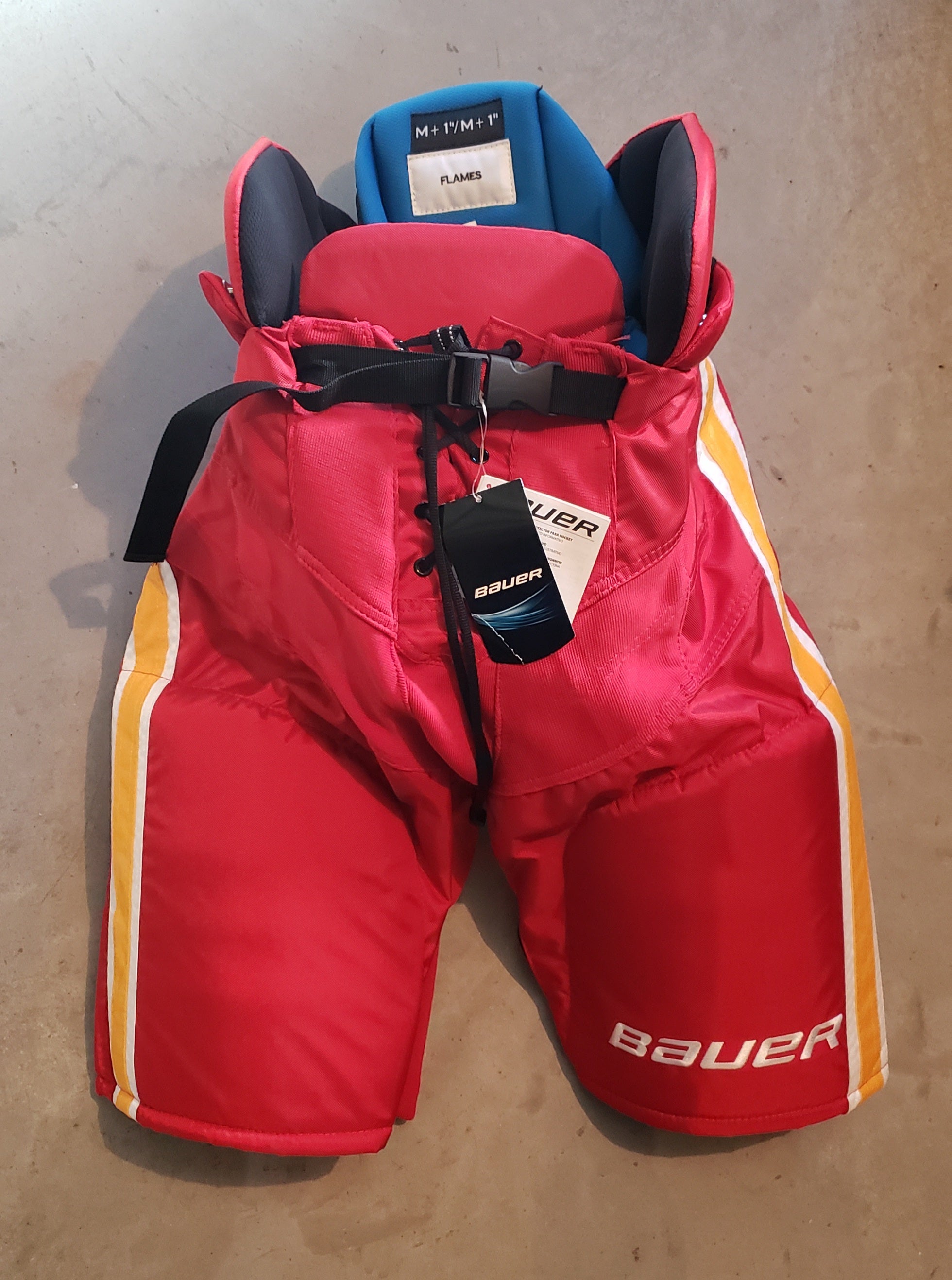 Bauer Supreme 2S Pro Stock Goalie Pads and Glove Set Calgary Flames 9002 |  SidelineSwap