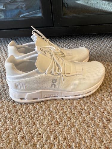 Mens Cloudnova Size 10 Shoes