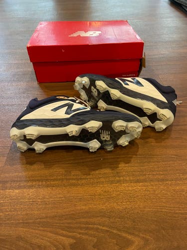 Blue Men's Molded Cleats Low Top 3000v4