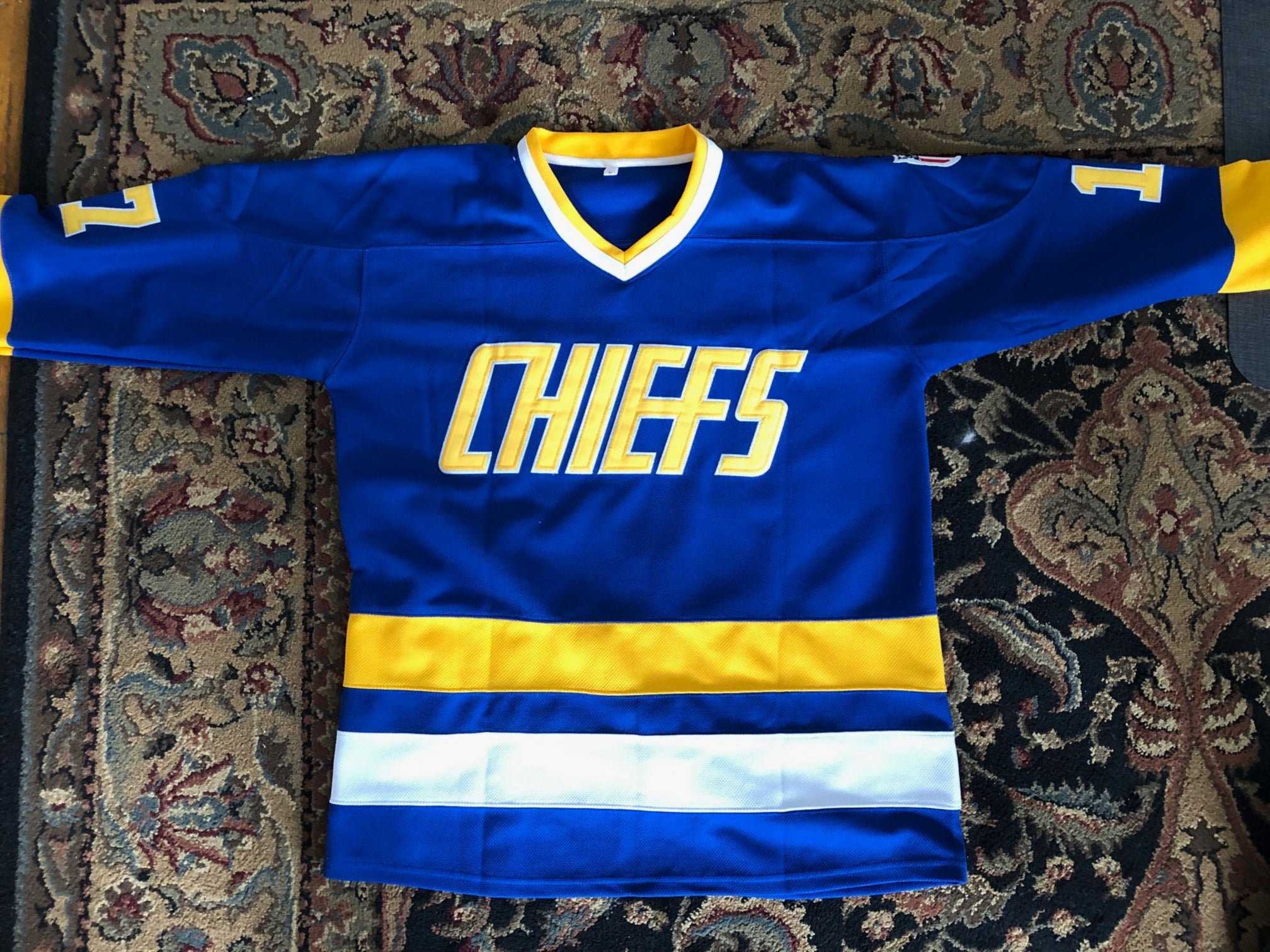 Jersey Champs Slap Shot Steve Hanson 17 Charlestown Chiefs Hockey Jersey Blue Stitched, Blue / L