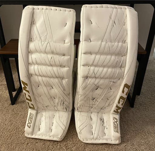 Used 33" CCM  Extreme Flex 4 Goalie Leg Pads