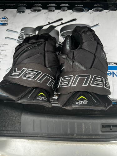 Used Bauer Vapor 2X Pro Gloves 14"