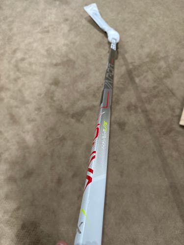 P92 65 Flex Intermediate Left Hand Vapor Hyperlite Hockey Stick
