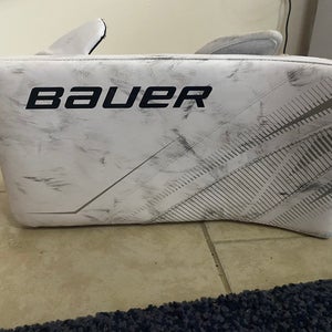 Used Regular Bauer Supreme S27 Blocker