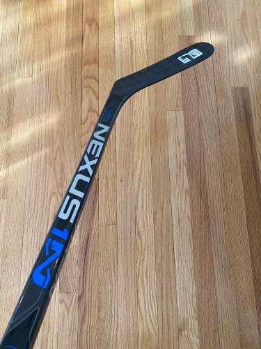 Bauer Nexus 1N Griptac PM9 RH Hockey Stick